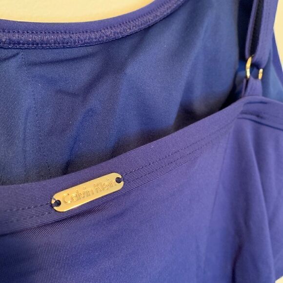 Calvin Klein swimsuit   - Picture 6 of 8